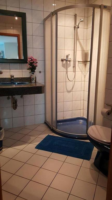 Pension Zum Ross Karon Exterior foto
